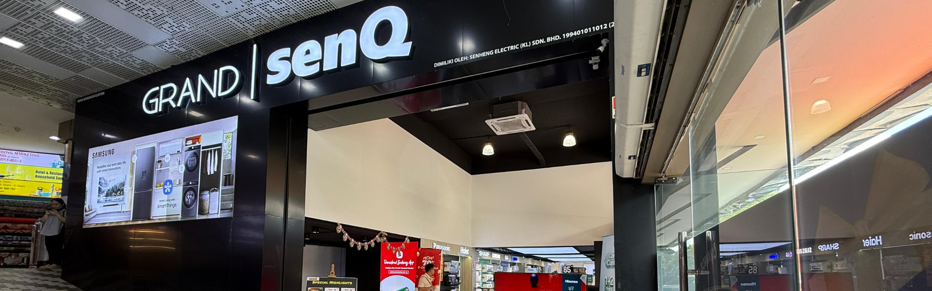 Grand senQ Kompleks Karamunsing